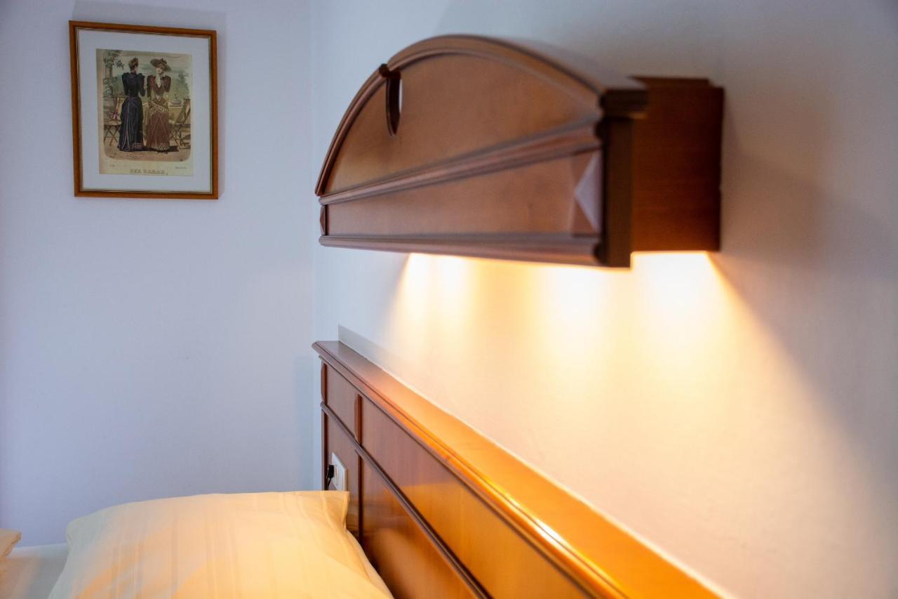 Landhotel Post Ebensee Am Traunsee ***S Esterno foto